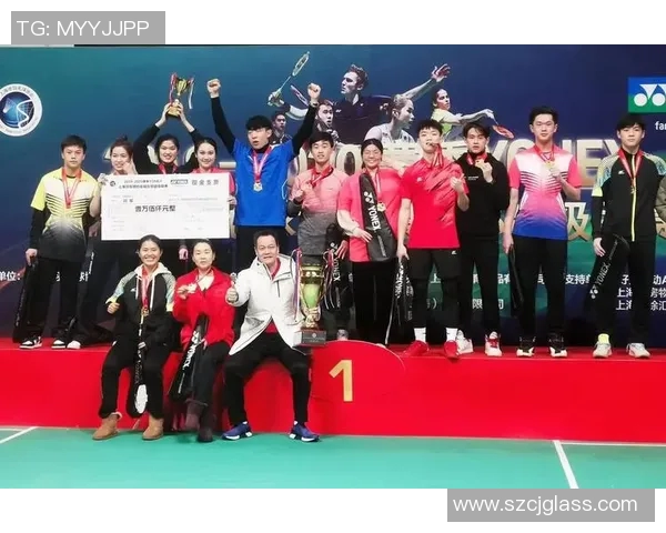 南京羽毛球队荣登羽毛球节奏排行榜第二名展现卓越实力与团队合作精神 南京羽毛球队荣登羽毛球节奏排行榜第二名展现卓越实力与团队合作精神