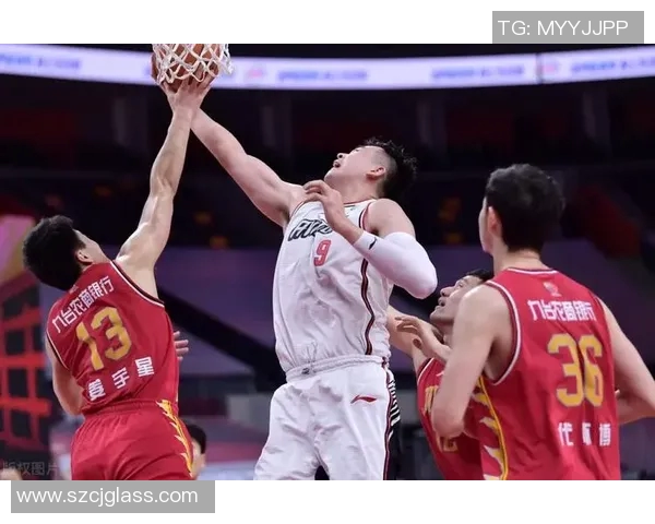 深圳与北京篮球队赛后复盘探讨灵活性对比赛结果的影响与启示 深圳与北京篮球队赛后复盘探讨灵活性对比赛结果的影响与启示