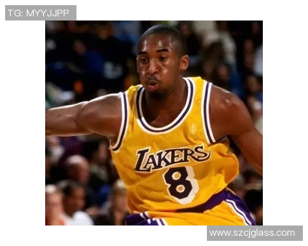 科比在意大利足球界的影响力与传奇故事探讨 科比在意大利足球界的影响力与传奇故事探讨