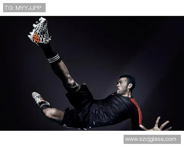 足球明星穆迪的职业生涯成就与影响力解析